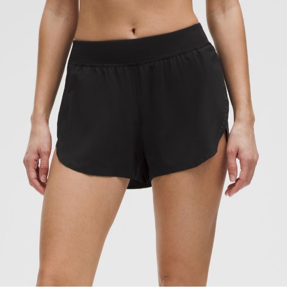 Lululemon Fast and Free High-Rise Classic-Fit Split Short 3" black size 6